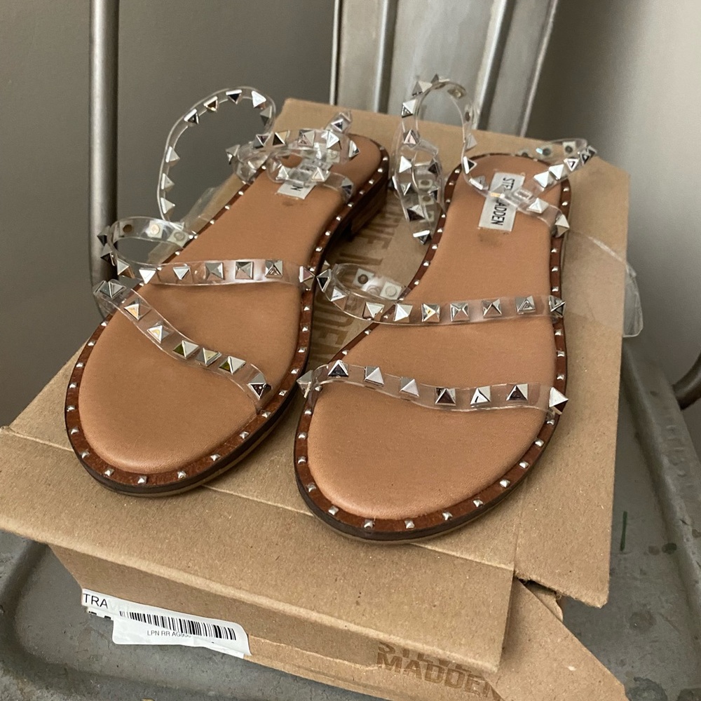 Steve Madden gladiator sandal. Gently worn, SS 7.5